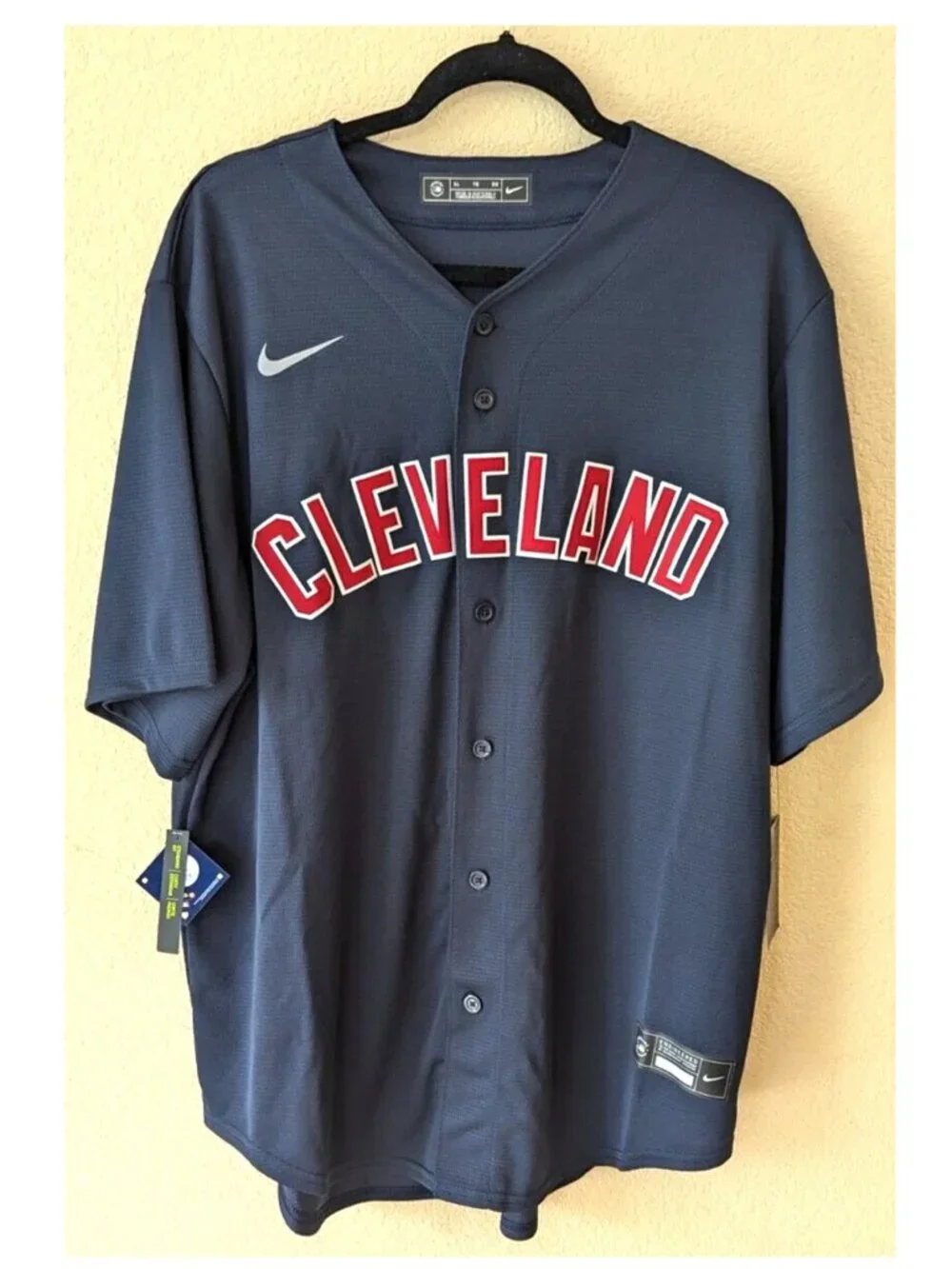 Size XL-Men's Cleveland Guardians Baseball Alternate Navy Jersey-New Authentic